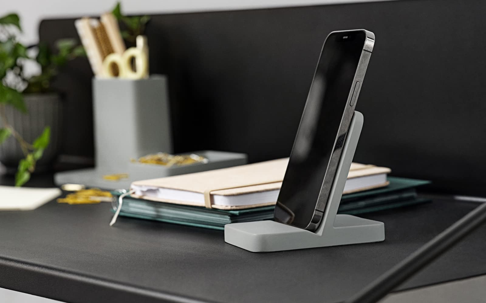 Zone Denmark Handyhalter Smartphone-Halter Schwarz Beton