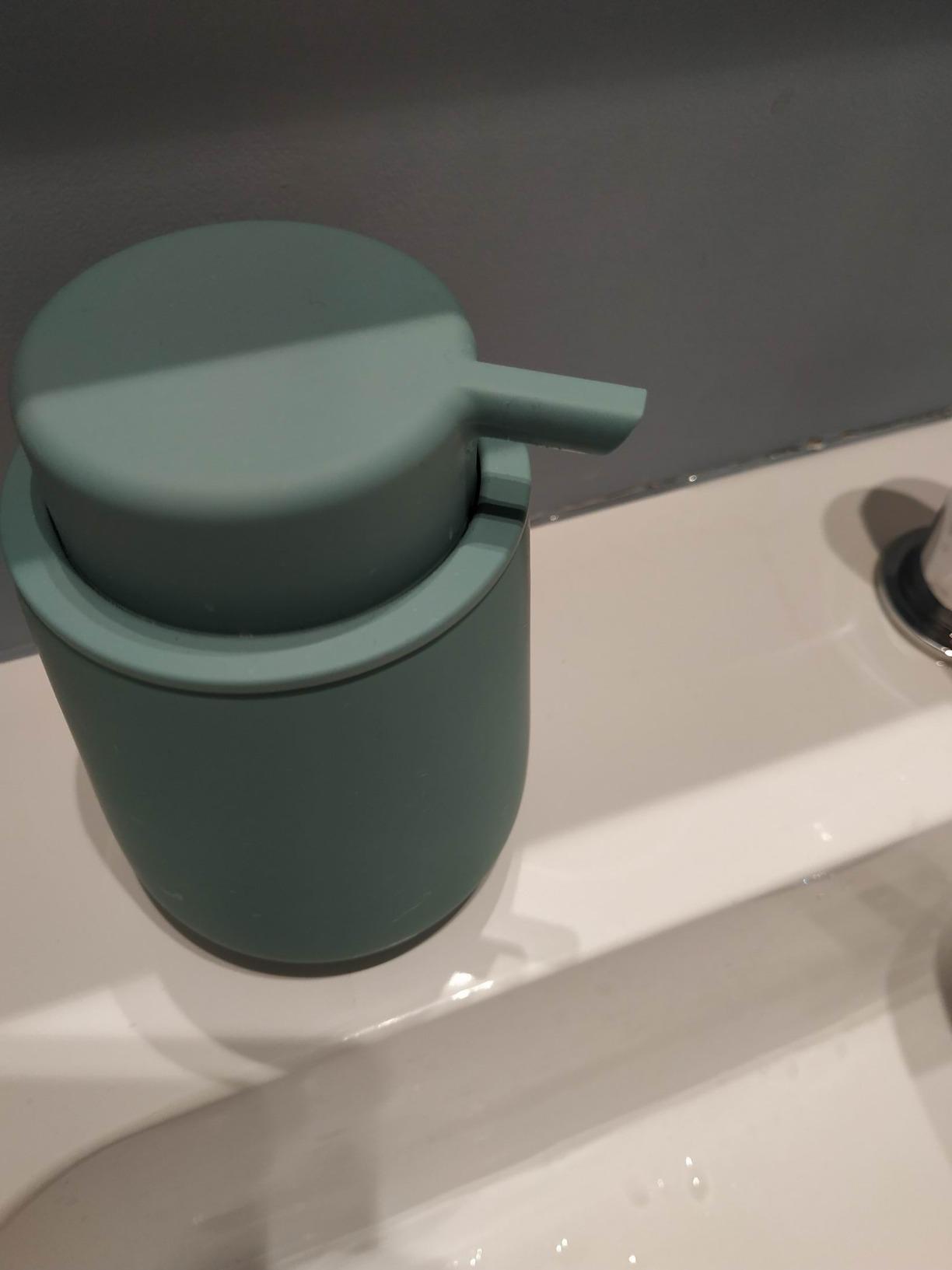 Zone Denmark Bath Seifenspender 0,25l Cameo Blue Steingut