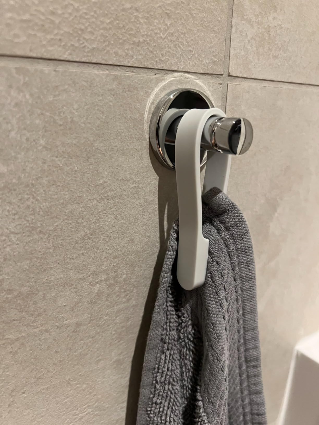 Zone Denmark Loop Handtuchklammern Weiß Magnet 2 Stück