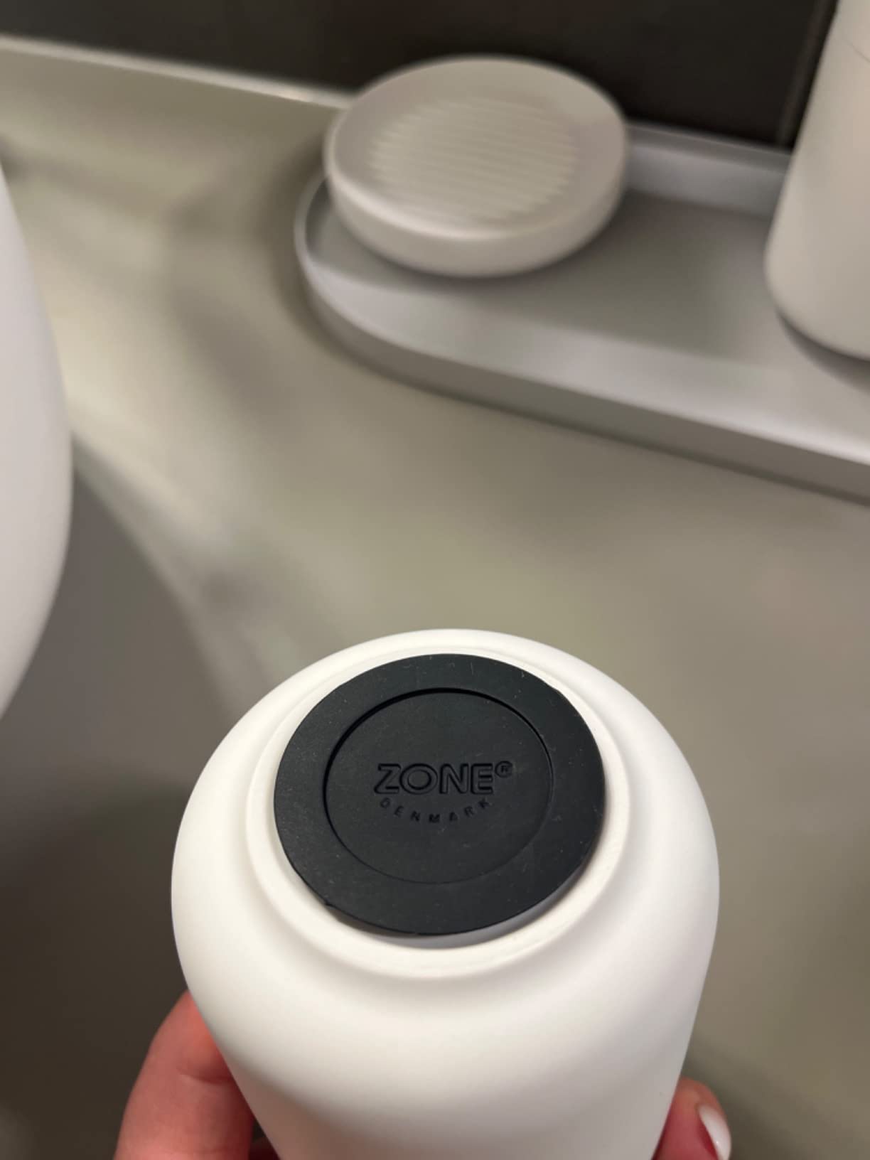 Zone Denmark Ume Zahnputzbecher Steinzeug Schwarz