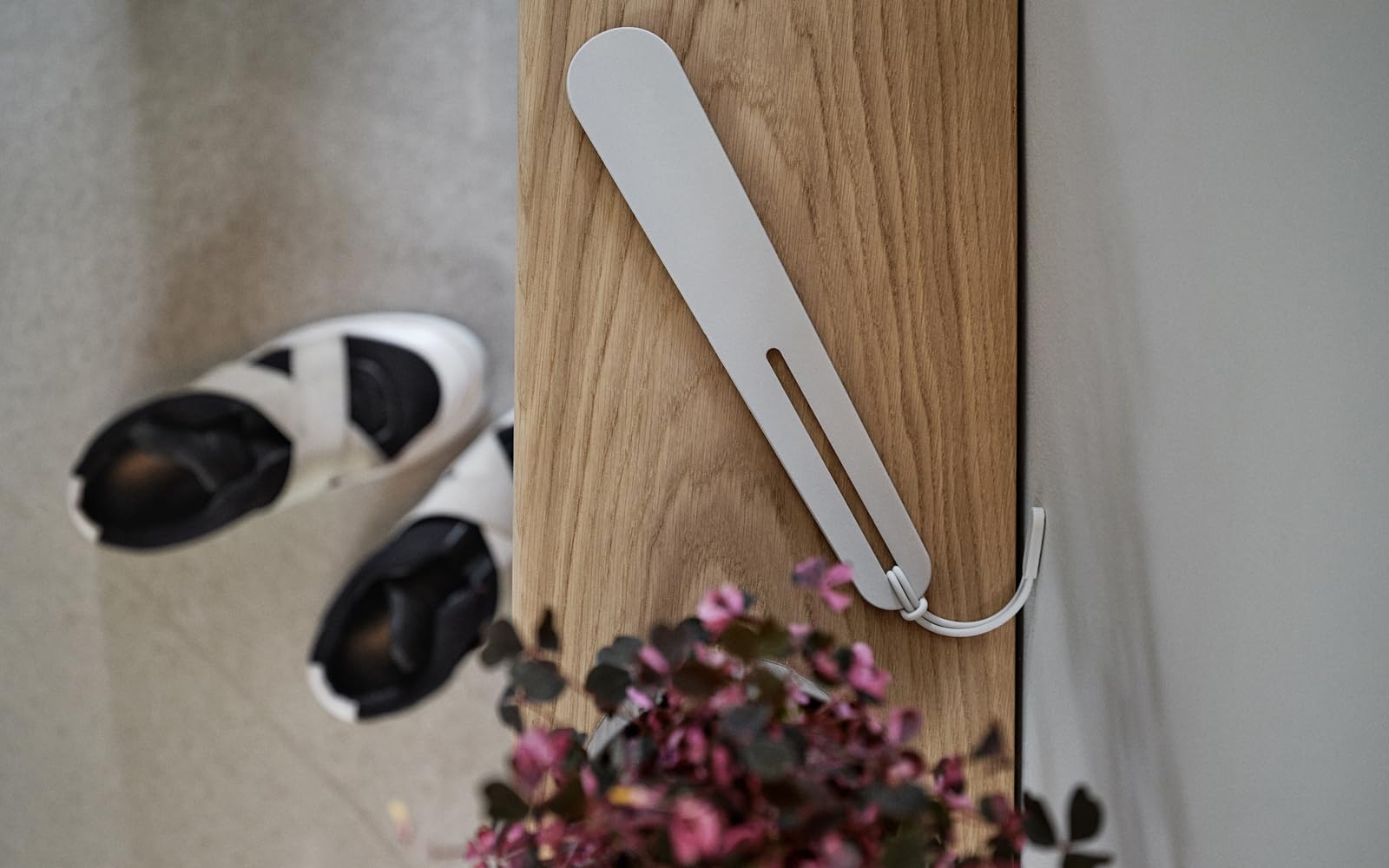 Zone Denmark A-Shoehorn Schuhanzieher 45 cm Weiß